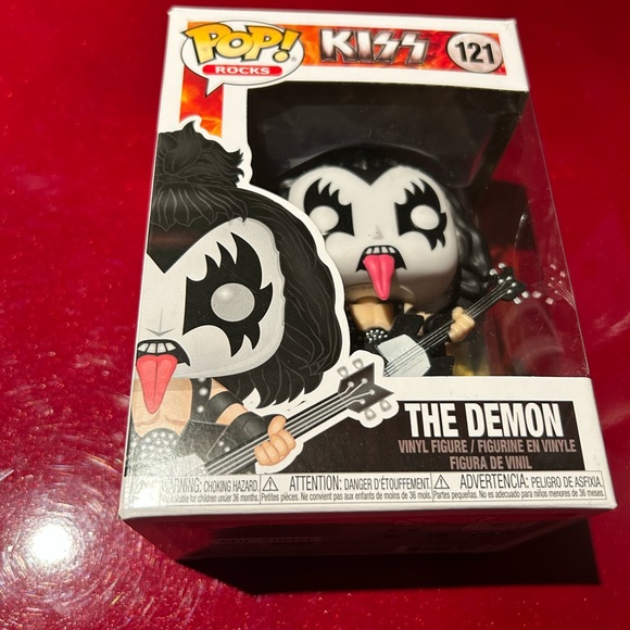 KISS FUNKO Gene Simmons - Picture 2 of 3